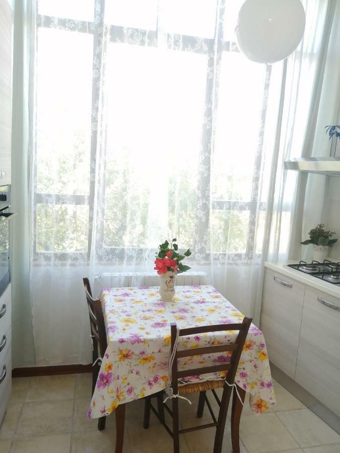 Orto Di Emma Apartment San Gimignano Bagian luar foto