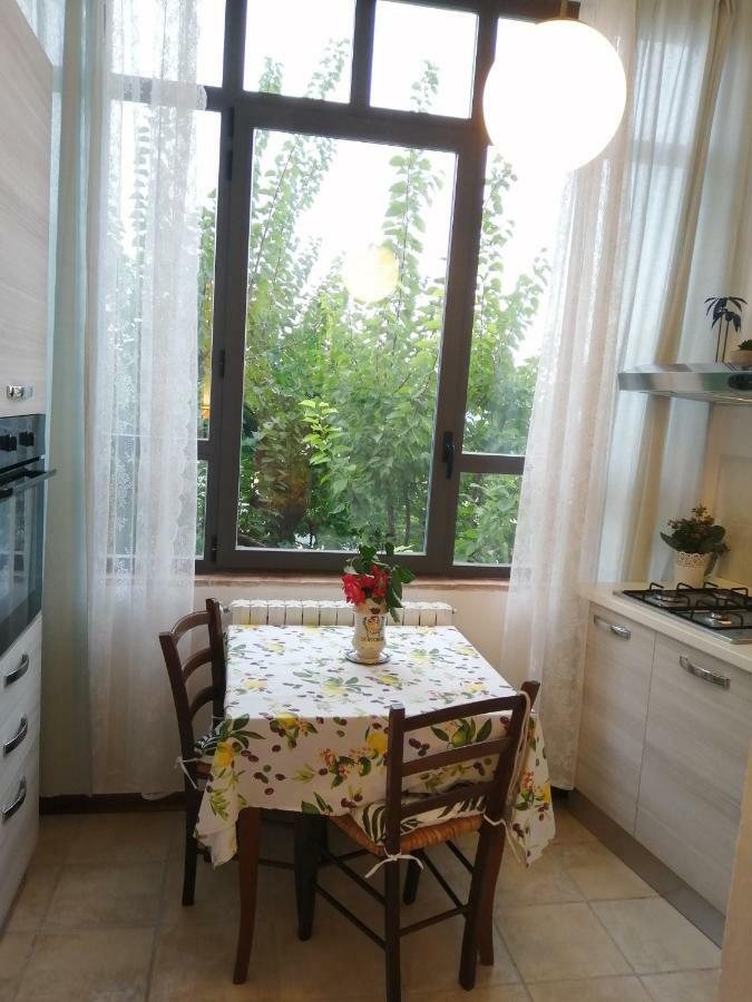 Orto Di Emma Apartment San Gimignano Bagian luar foto