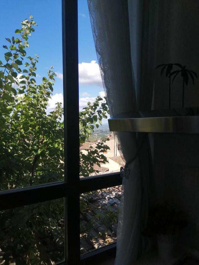 Orto Di Emma Apartment San Gimignano Bagian luar foto